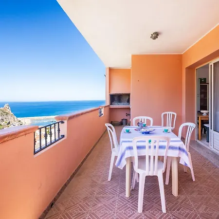 Apartment Guesthost - Cozy Flat With Terrace By The Sea *