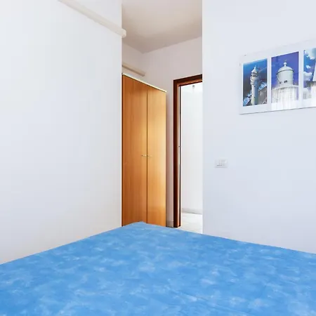 Guesthost - Cozy Flat With Terrace By The Sea Buggerru
