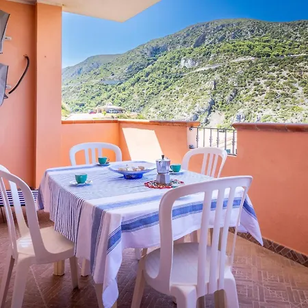 Guesthost - Cozy Flat With Terrace By The Sea Buggerru